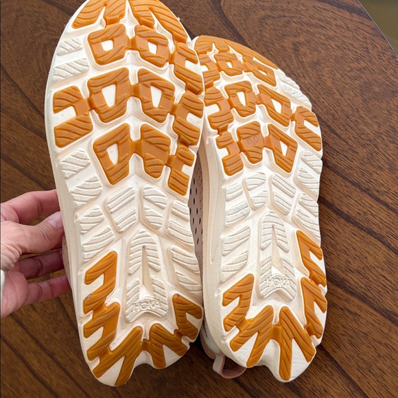 New HOKA Kawana Cream and Pink Running Shoes - Picture 4 of 7